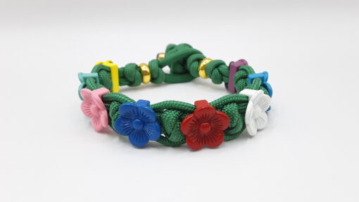 Mix Flowered 550 and 275 green Paracord bracelet